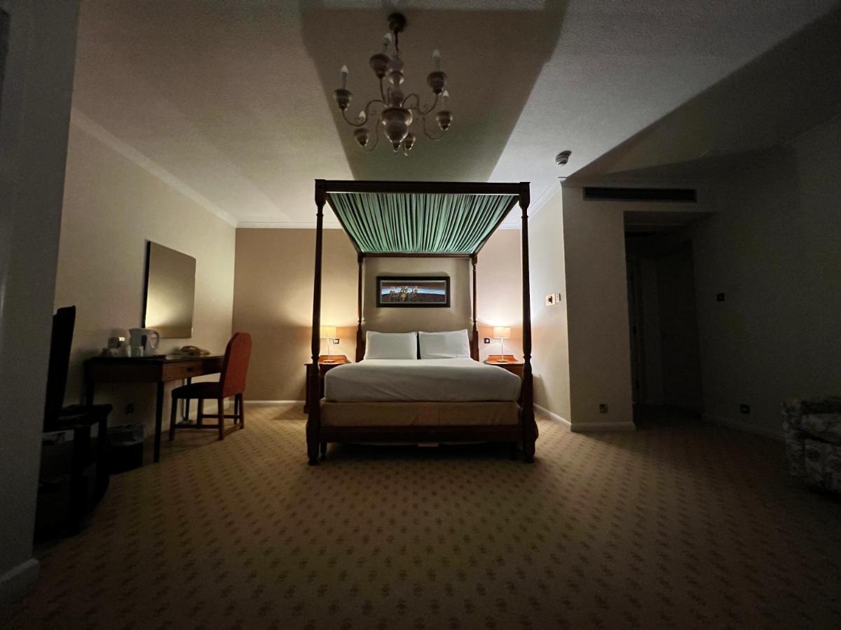 Brook Mollington Banastre Hotel & Spa Chester Eksteriør billede
